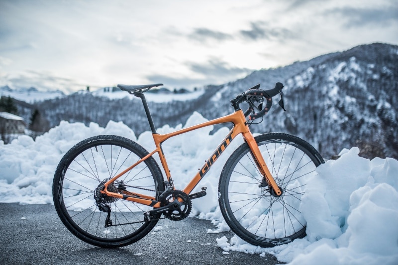 Electric mountain bikes on snow